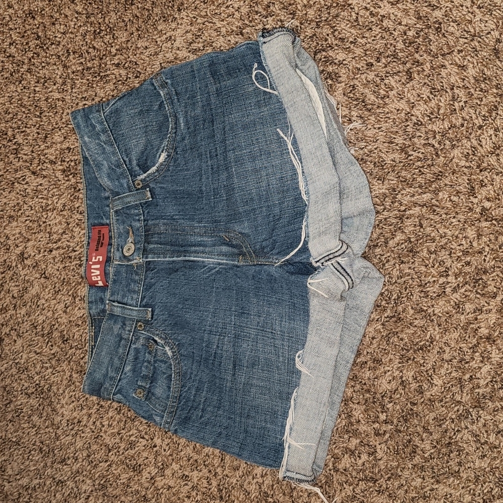 Levi Strauss & Co relaxed fit 550 Jean shorts